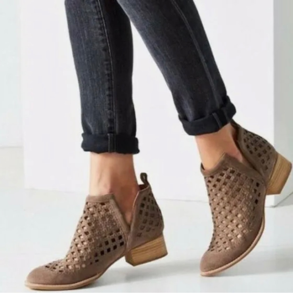 Jeffery Campbell Taggart Leather Bootie Tan - Size 10